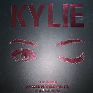 Burgundy Pallet - Kylie Cosmetics